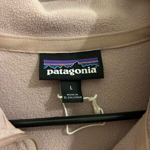 Patagonia Women's Light Pink Quarter Zip